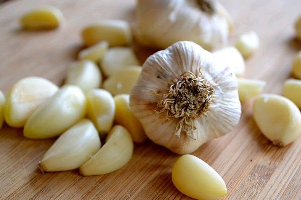 Ce sa gatesti cu usturoi de Sf. Andrei - 10 retete simple si delicioase