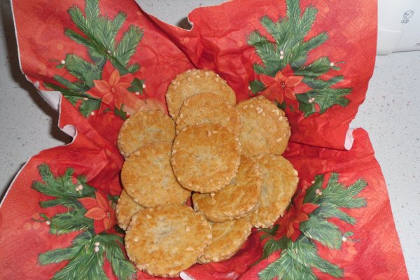 Biscuiti aperitiv (cu doar 3 ingrediente )