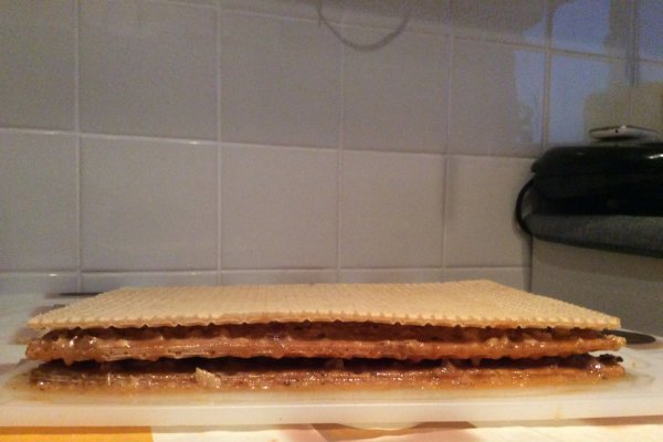 Napolitane cu caramel si nuca