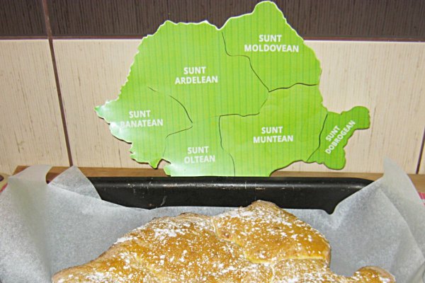 Biscuiți de casă în formă de harta româniei