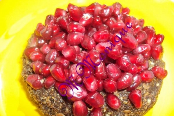 Prajitura din seminte de in si rodie