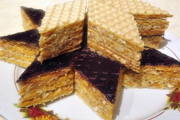 Napolitane cu caramel si nuca