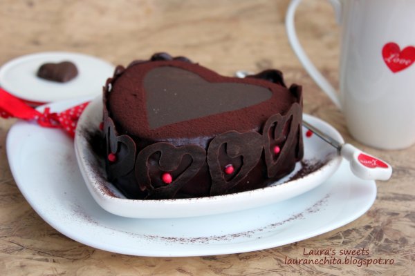 Tort cu jeleu de ciocolata si de fructe