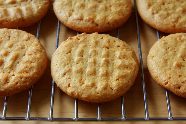 Cum sa prepari biscuiti din doar 3 ingrediente