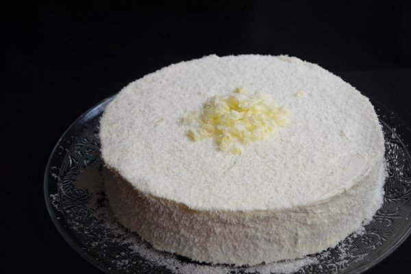 Tort cu nuca de cocos si zmeura