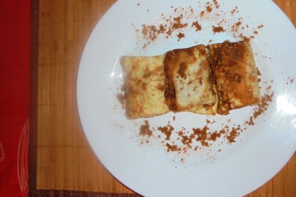 Clatite fine cu mere