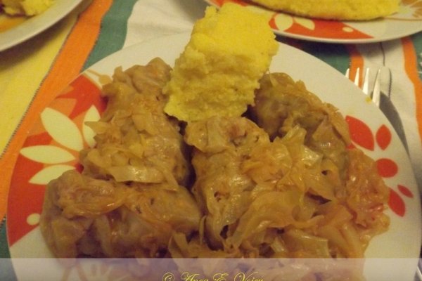 Sarmale in foi de varza