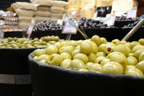 Cum sa pregatesti pasta de masline de post in 4 pasi simpli