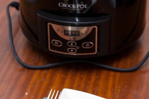Tocanita de vita cu vin la slow cooker Crock Pot