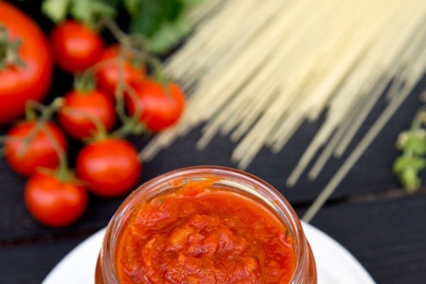 Sos marinara la slow cooker Crock Pot