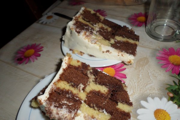 Torta cu crema in stil sah-mat