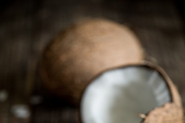 Care este diferenta dintre uleiul de cocos si untul de cocos?