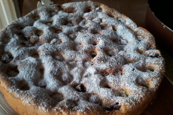 Pandispan pufos cu cirese