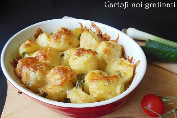 Cartofi noi gratinati