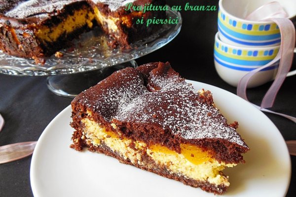 Prajitura cu branza si piersici