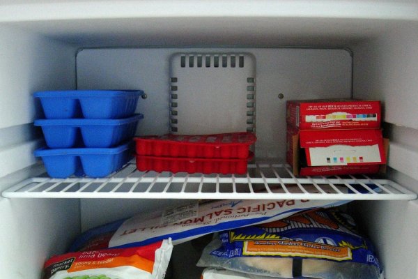 Cat timp pot fi congelate alimentele?