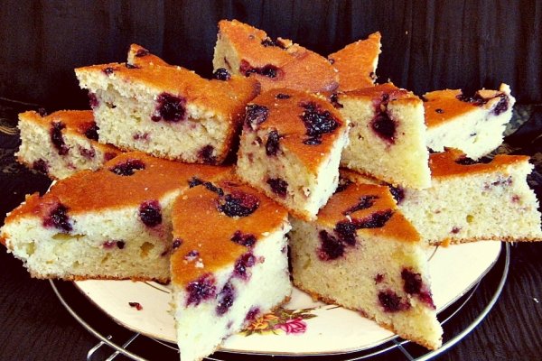 Prajitura Revani cu mure