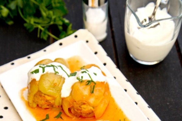 Ardei umpluti la Crock Pot