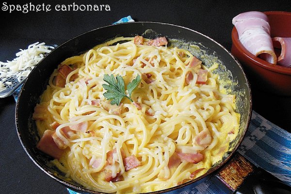 Spaghete Carbonara  reţetă cu smântână