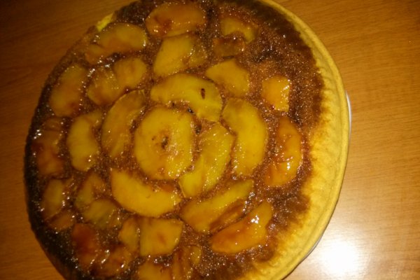 Prajitura rasturnata cu mere