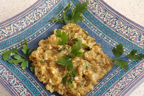 Cele mai interesante 10 retete de salata de vinete