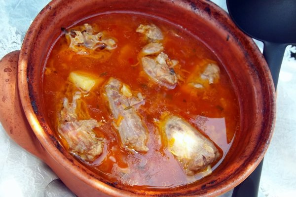 Mancare cu gaturi de curcan la cuptor