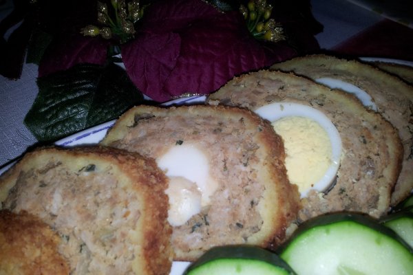 Meatballs cu oua sau Chiftele umplute cu oua