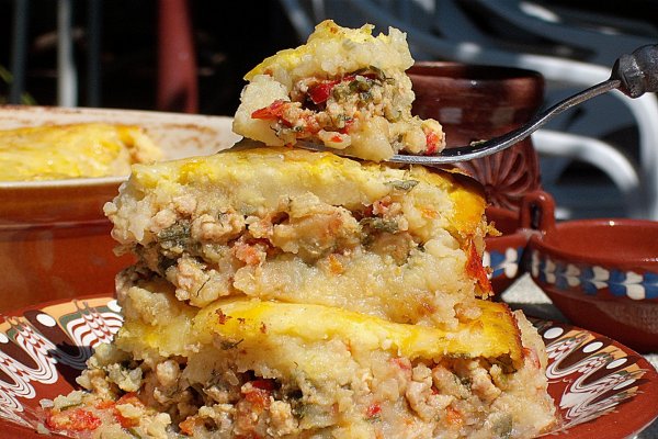 Musaca din cartofi si carne de curcan