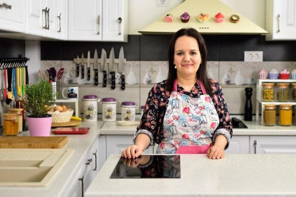 Jamila Cuisine devine carte de retete -  "Sunt retete ce pot fi gatite de oricine, retetele mamelor si ale bunicilor noastre"
