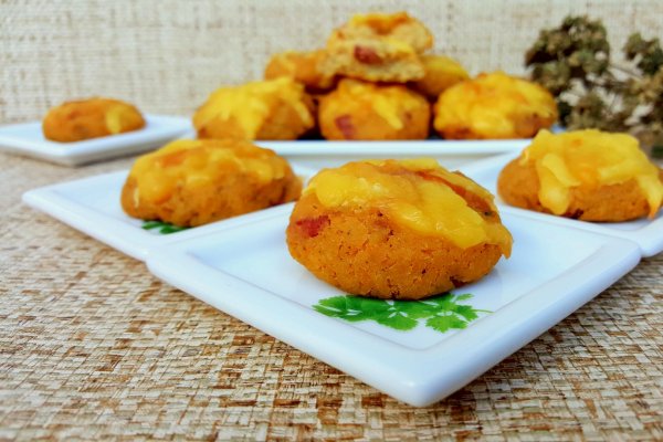 Fursecuri cu cartofi si cascaval