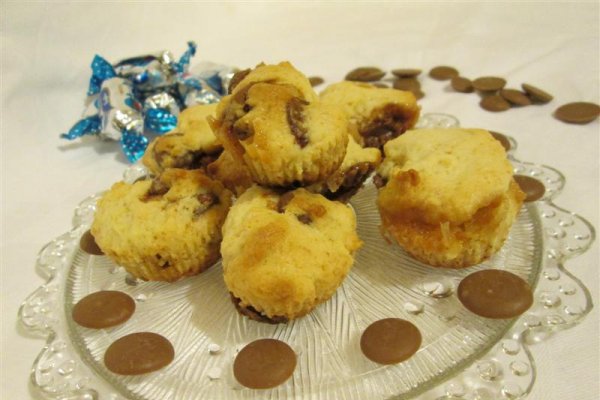 Prajiturele cu ciocolata si caramele