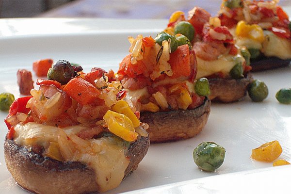 Ciupercute umplute cu mix de legume