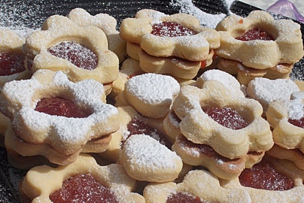 Floricele fragede cu gem de gutui