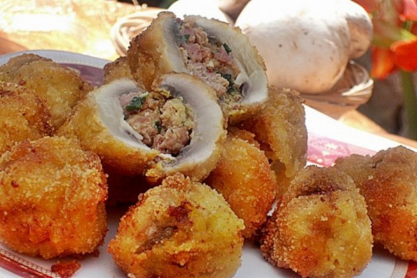 Ciuperci pane umplute