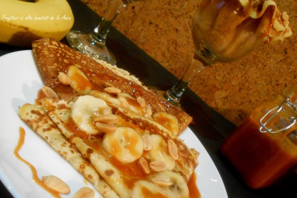 Clatite cu banana si caramel