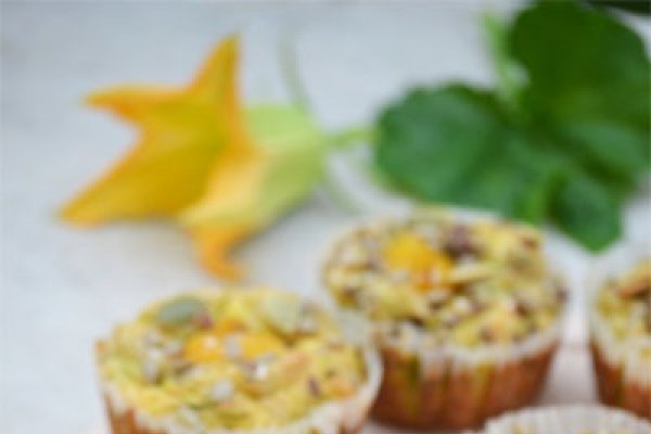 Briose cu dovlecei si cherry galbene