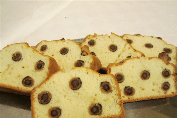 Chec din albusuri cu rulouri de ciocolata