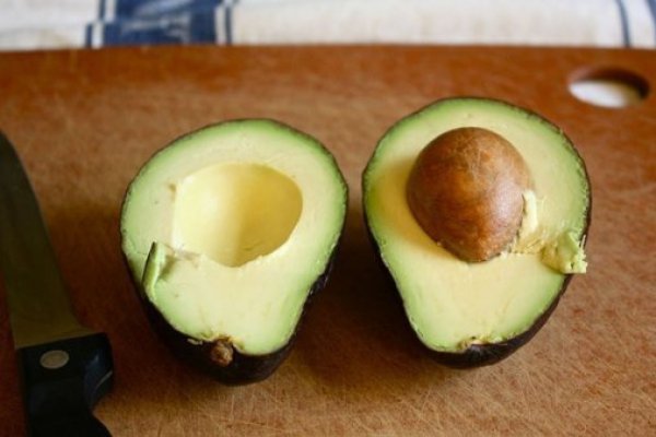 De ce sa nu arunci samburele de la avocado - cum si de ce sa-l consumi