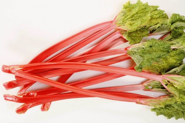 Ce este rubarba si ce putem gati cu ea - 10 retete delicioase