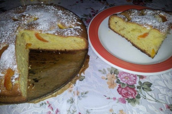 Prajitura cu iaurt si caise