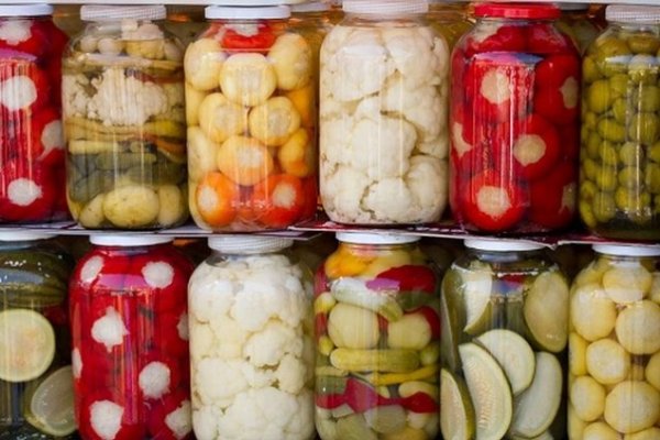 Cum se pun cele mai bune muraturi asortate - 10 retete din care avem de invatat