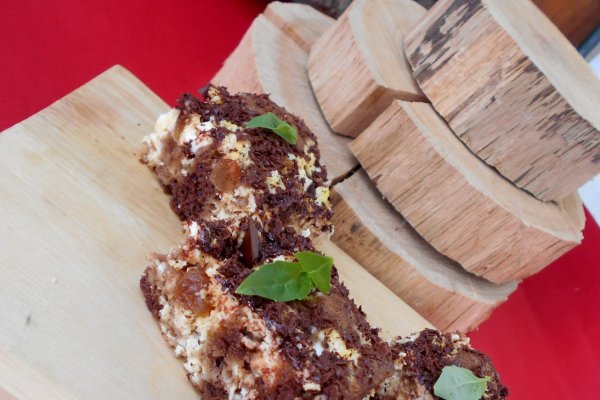 Negresa cu branza de vaci