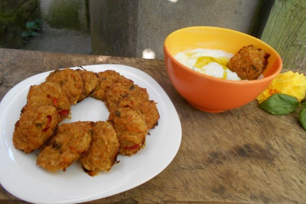 Chiftelute de dovlecei cu orez