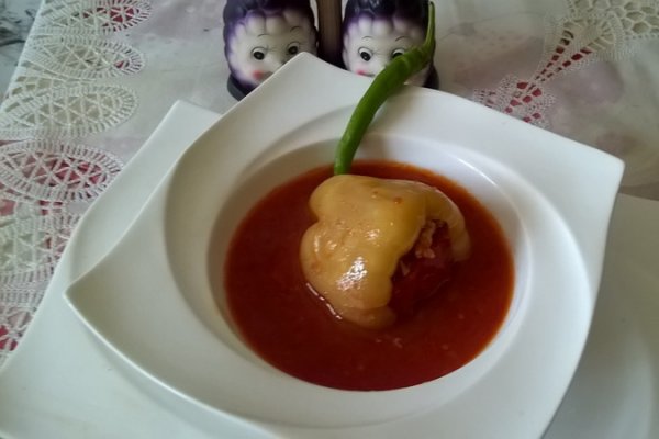 Bors cu ardei umpluti