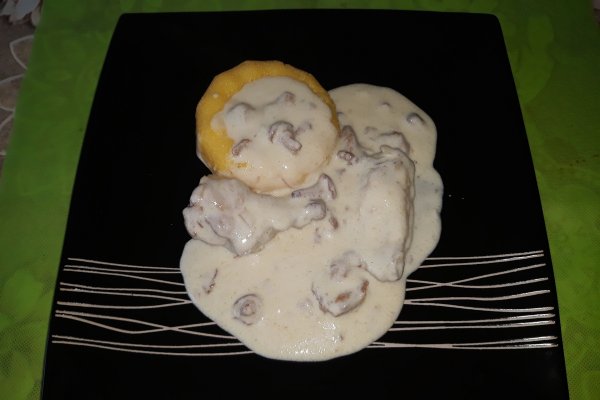 Ciulama de pui cu ciuperci