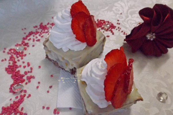 Maci cu vanilie si alune