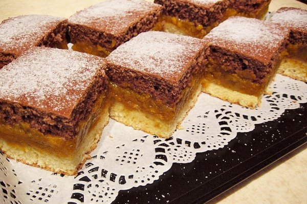 Prajitura cu crema de dovleac si foi in doua culori