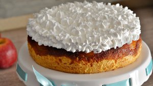 Tort de mere intregi. Reteta aromata, delicioasa si usor de preparat