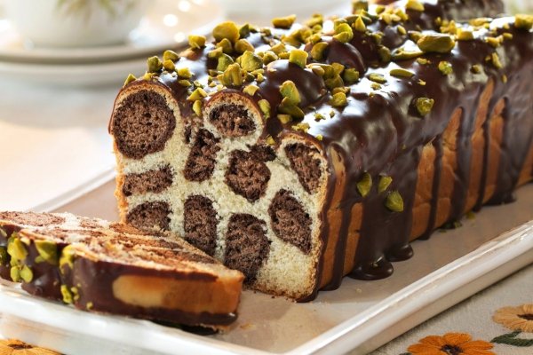 Cozonac leopard. Reteta de cozonac pufos cu cacao