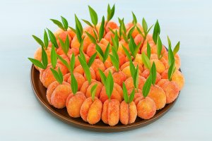 Fursecuri piersici umplute cu crema - reteta clasica, simpla si delicioasa